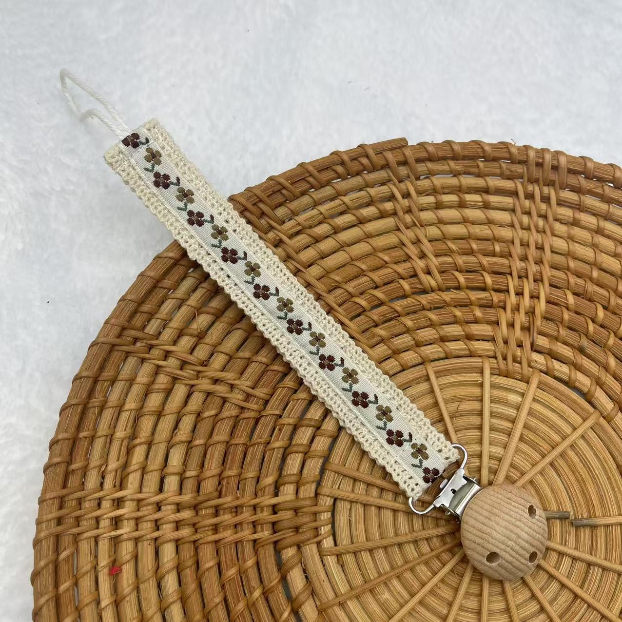 Cream Ditsy Floral embroidered fabric dummy clip